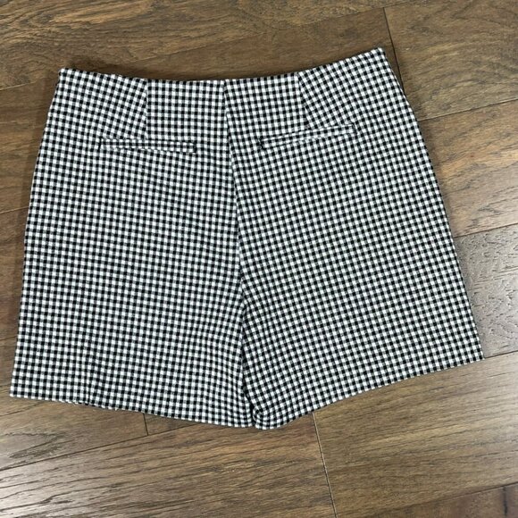 CABI Tee Time Skort Black/White Checked Sz 10 #5593 EUC - Picture 3 of 6